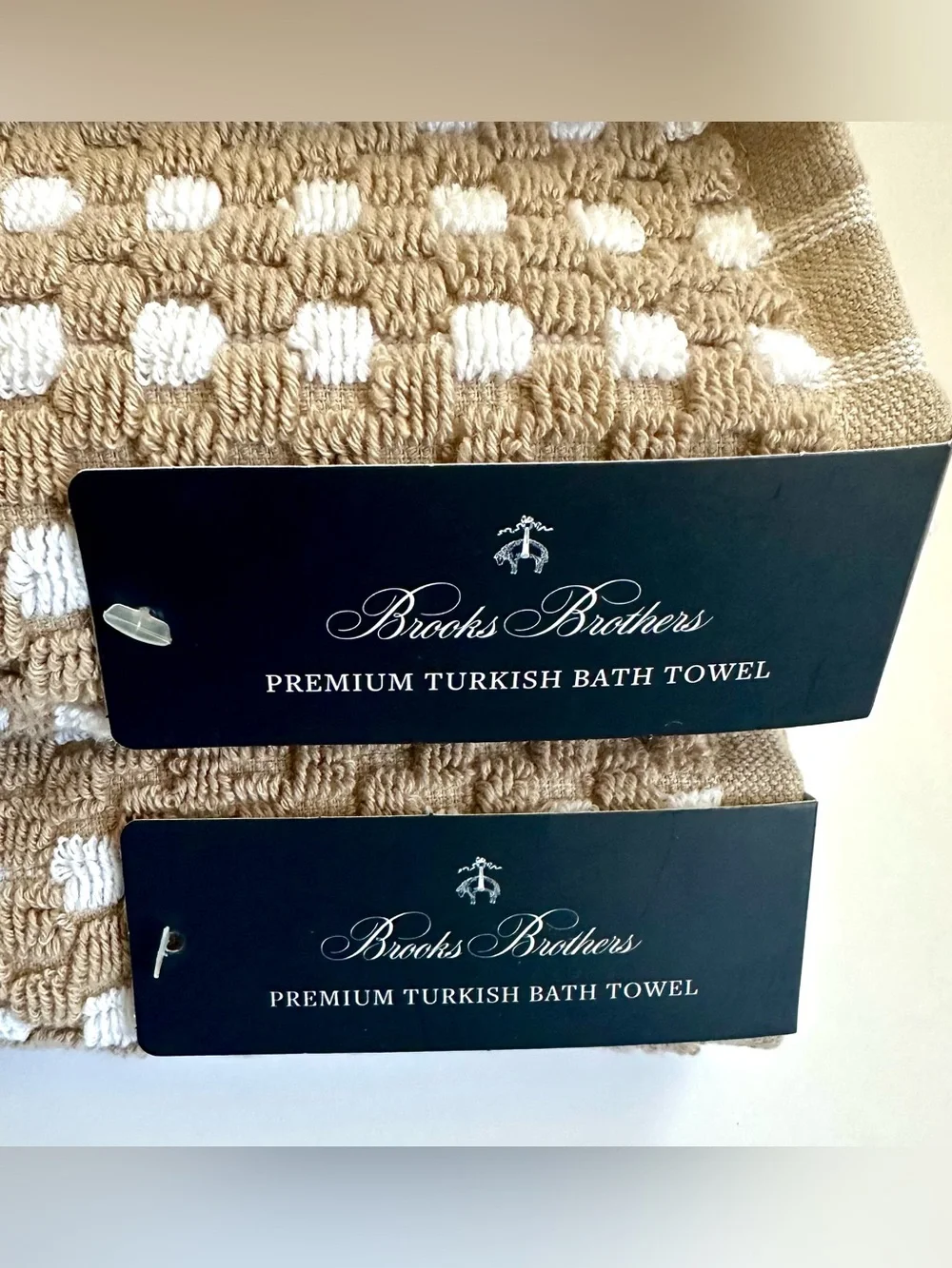 🎁2PC Brooks Brothers Premium Turkish Cotton Bath Towels -Waffle Tan and White